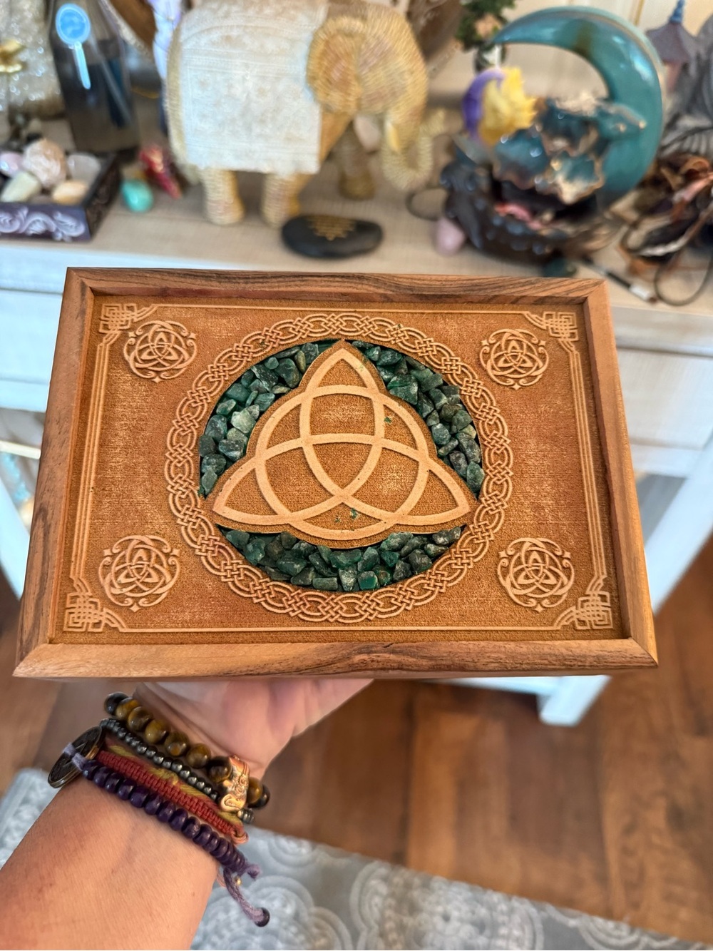Wooden Celtic Triquetra Trinket Box with Green adventurine
